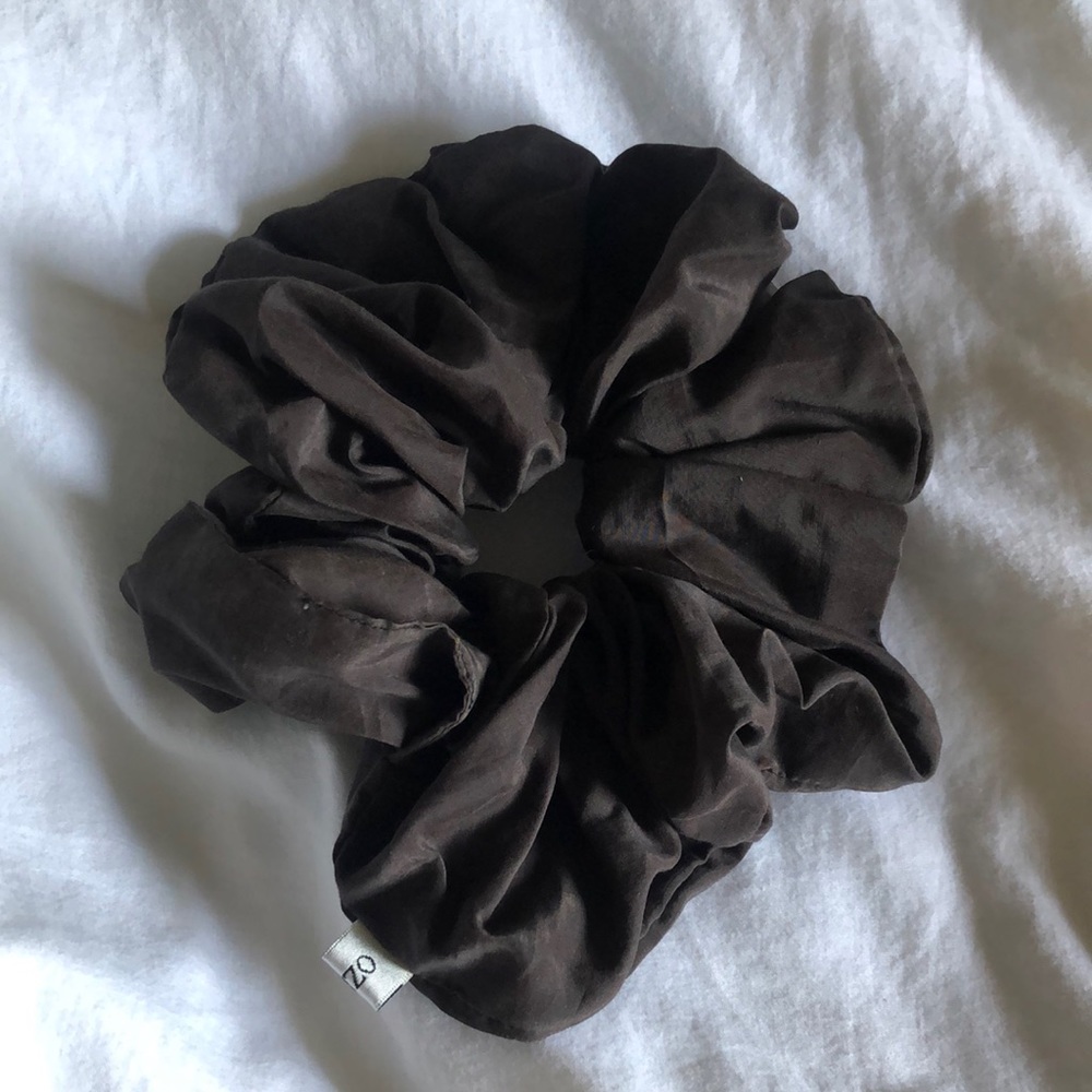 OZMA No Waste Oversized Scrunchie